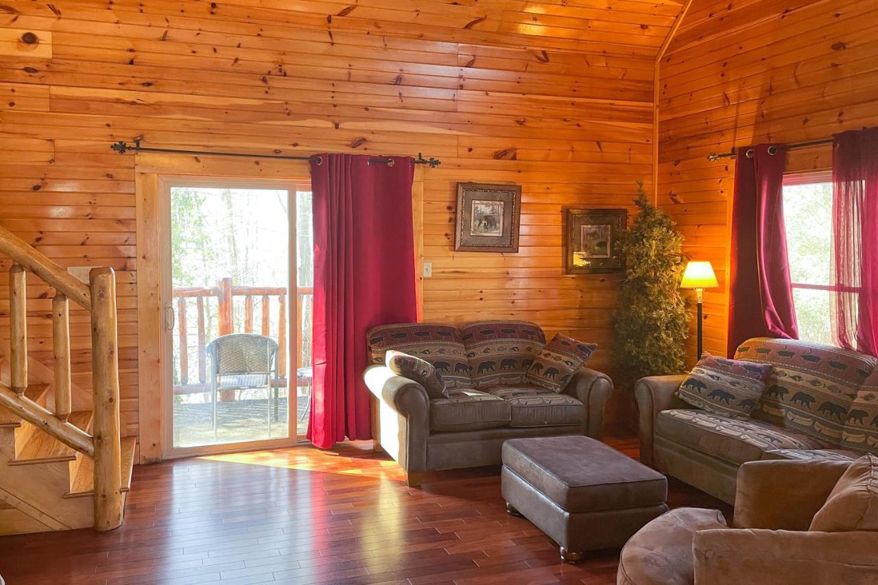 Black Bear Hideaway Cabin Гатлінбург Екстер'єр фото