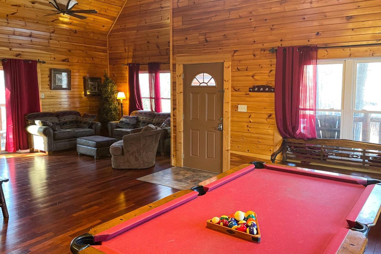Black Bear Hideaway Cabin Гатлінбург Екстер'єр фото